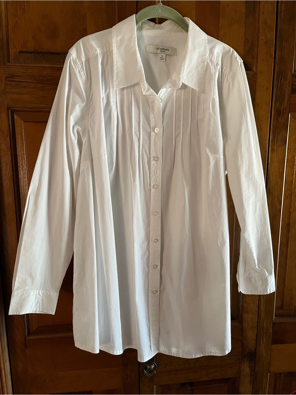 Liz Claiborne White Pleated Front Women’s Button-Down Shirt size XL